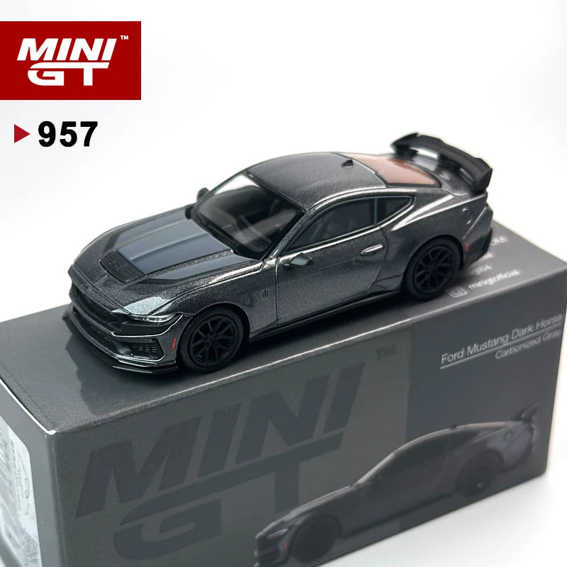 Ford Mustang Dark Horse 2024 1/64