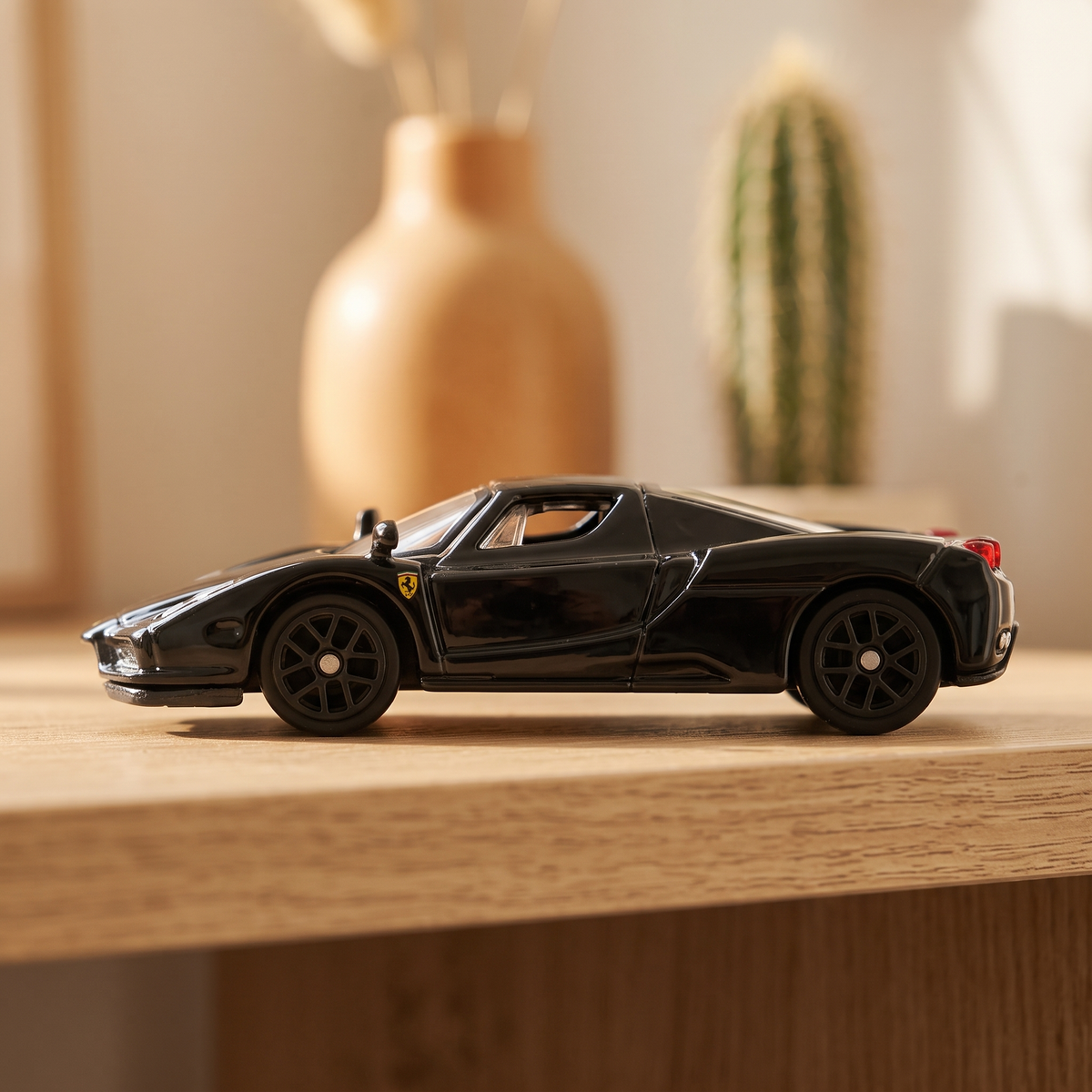 Ferrari Enzo 1:64 - profil